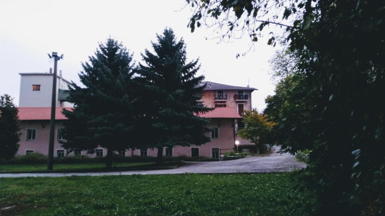 La Petite Maison De Claire Cuneo Luaran gambar